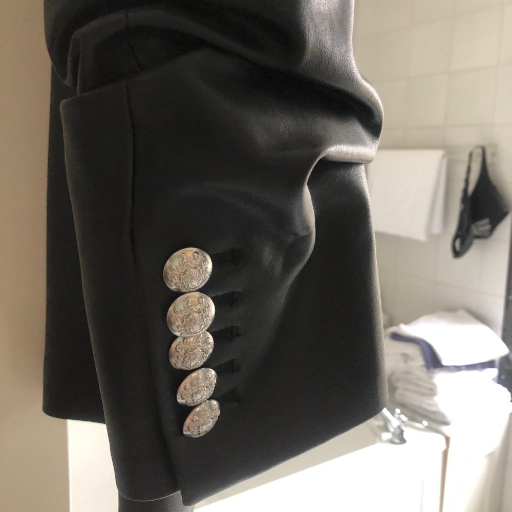 Fabulous Veronica Beard Faux Leather Hollis 3/4 Sleeve Jacket - Picture 4 of 7